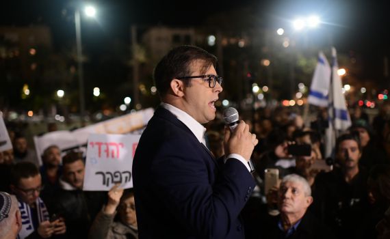 הח"כ הערבי הגיש תלונה על הסתה לרצח נגד אורן חזן