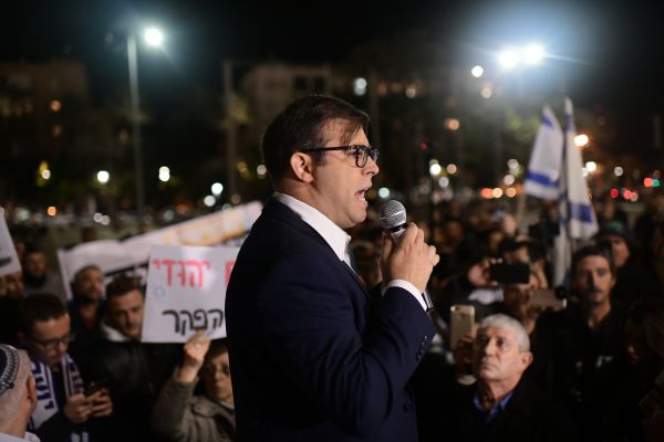 הח"כ הערבי הגיש תלונה על הסתה לרצח נגד אורן חזן