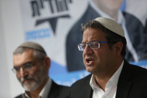 "חייל לא יכול להגן על יהודים מבלי שתיפתח נגדו חקירה"