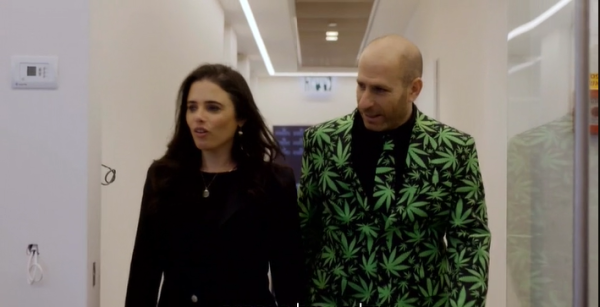 צפו: חנוך דאום מתנחל אצל איילת שקד| הפרק המלא