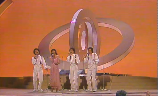 40 שנה אחרי: גלי עטרי חוזרת לאירוויזיון?