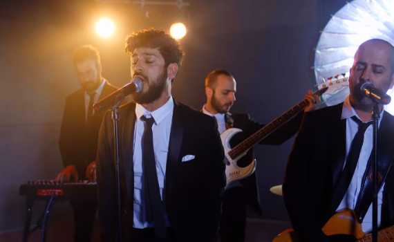 צפו: אביב אלוש ועילי בוטנר במחווה מיוחדת לחירשים