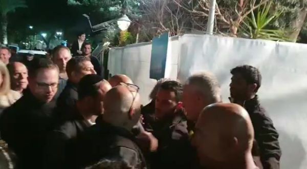 בלאגן בליכוד: האולם נסגר, העיתונאים נשארו בחוץ. צפו