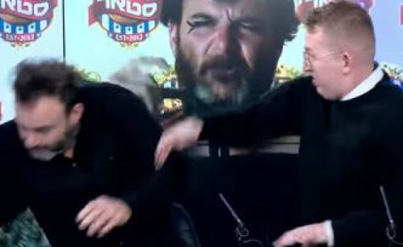 בגלל חיקוי: מכות בשידור חי באולפן ynet. צפו