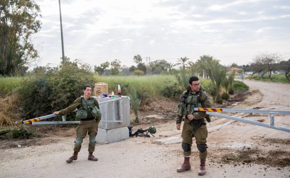 שקט מדומה: מחבלים חדרו לישראל והציתו עמדת צה"ל
