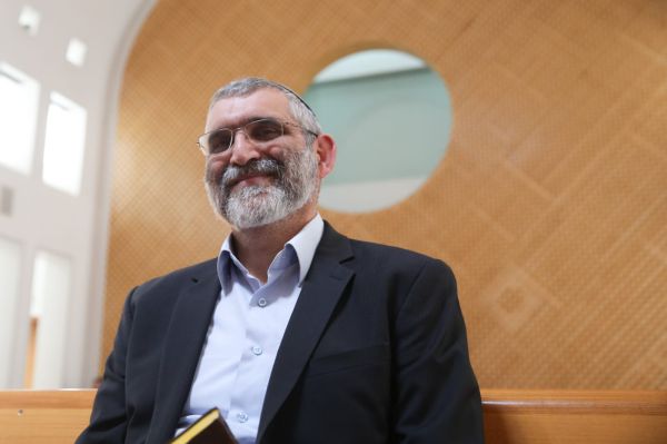 נסיון אחרון של מיכאל בן ארי למנוע את פסילתו בבג"צ