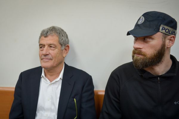 הפרקליטות שוקלת לבטל את הסכם עד המדינה לגנור