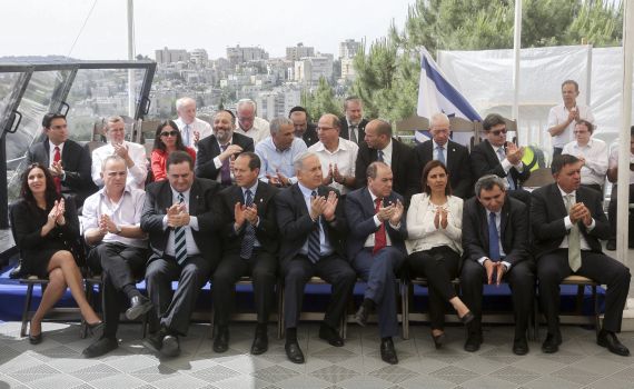 לפני או אחרי שימוע? ראשי מפלגות הימין בעד נתניהו