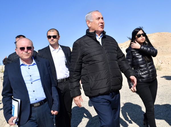 נתניהו בגבול בעזה: מזהיר את חמאס מחידוש התקיפות