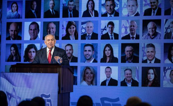 סקר: גנץ ולפיד ממשיכים להוביל, אך רוב לגוש הימין