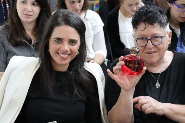 שפי פז: "חייבים את שקד לעוד קדנציה במשפטים"