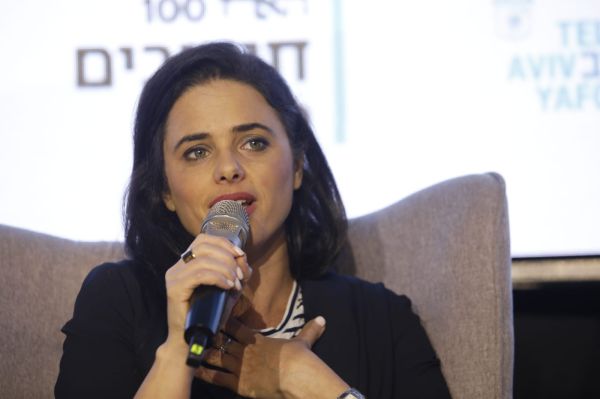 שקד מאיימת: "אם גנץ יהיה רה"מ – אמרר לו את החיים"