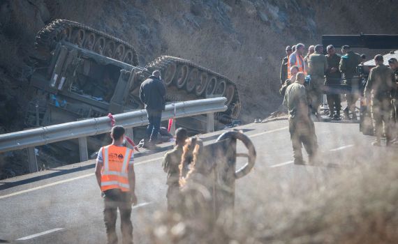 חייל צה"ל נפצע בינוני בתאונת דרכים בדרום