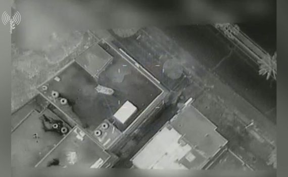 תיעוד: חיל האוויר מפציץ מבנים צבאיים של חמאס בעזה