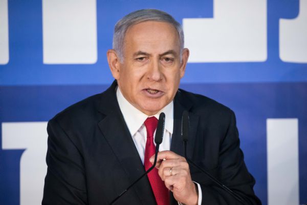 "התקשורת מנסה להסתיר כל מיני דברים על גנץ"