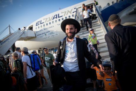 הניסים שקורים היום יותר גדולים מיציאת מצרים