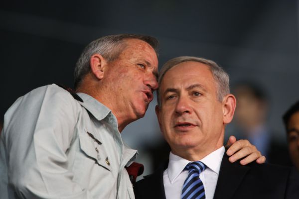 העימות בין נתניהו וגנץ על הפעולה החשאית