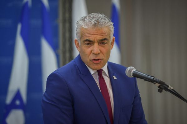 לפיד: "אם לא ננצח ב-6 מנדטים נתניהו יהיה רוה"מ"