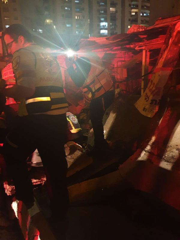 פצועים אנוש מפיצוץ בלון גז באשדוד.צפו בתיעוד מהזירה