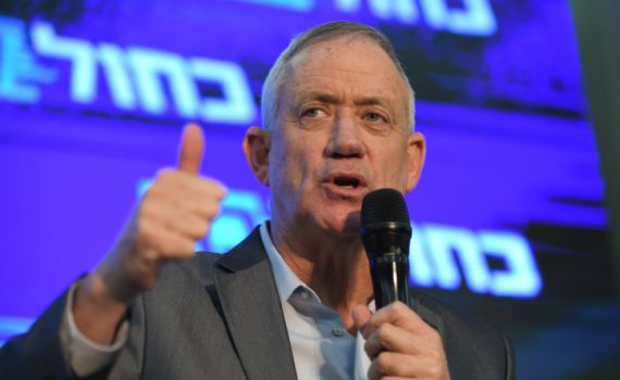 סקר: גנץ פותח פער; בנט מתחזק, איחוד הימין נחלש