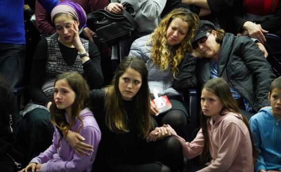אפרת אטינגר: "הגענו למצב שאזרח שומר על חייל"