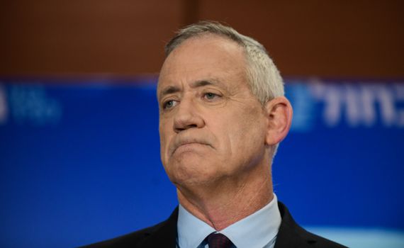 הקלטות גנץ חושפות: לא שולל ישיבה עם נתניהו