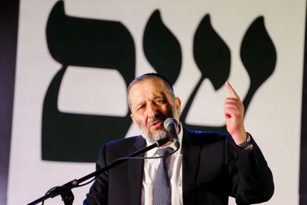 אריה דרעי: "בג"צ צריך לפסול גם את יאיר לפיד"