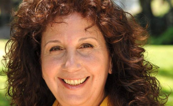 "חדשנית ומבריקה": כלת פרס ישראל פרופ' עדי קמחי