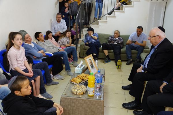 ריבלין על הרב אטינגר הי"ד: "היה לנו להשראה ולמופת"