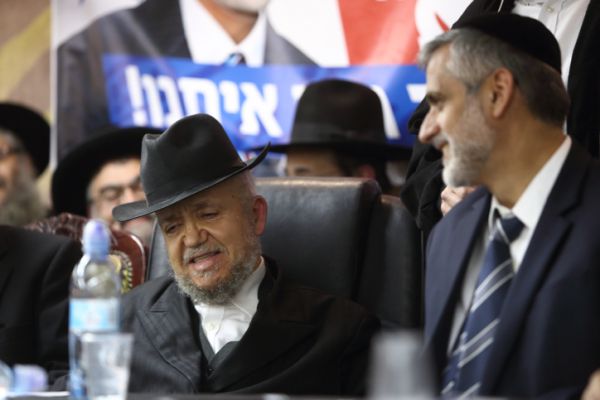 תלונה במשטרה נגד הרב מאזוז: הסית נגד להט"בים