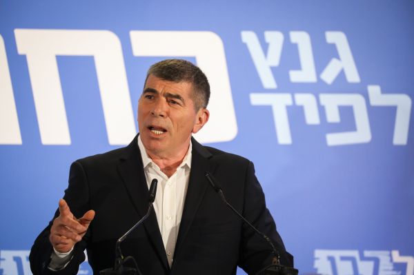 אשכנזי בראיון: "באוהל שלי אני מדבר כמו גולנצ'יק"