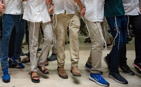 אסטרטגיה פוליטית: הקרב על הקולות הסרוגים