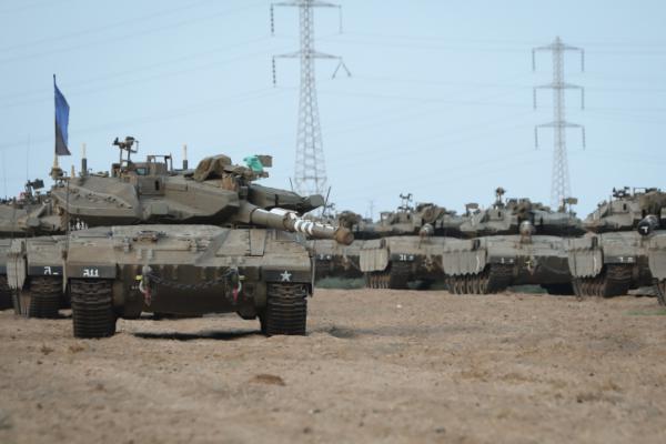 צה"ל נערך לתגובה, צירים סמוכים לגדר הרצועה נחסמו