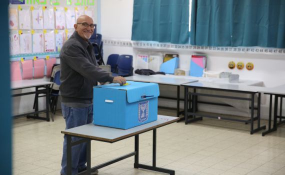 לקראת הבחירות: בכמה גדל מספר בעלי זכות ההצבעה?