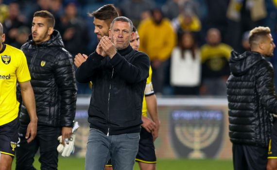 קלינגר ביקש להתפטר; חוגג לא קיבל את ההתפטרות