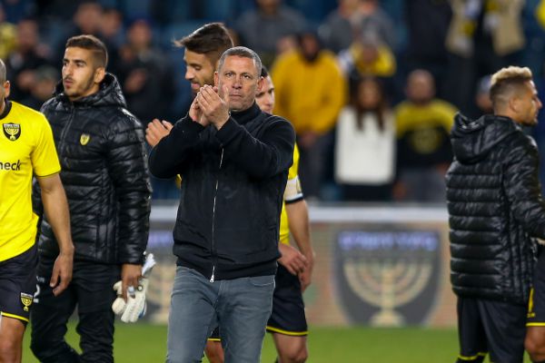 קלינגר ביקש להתפטר; חוגג לא קיבל את ההתפטרות