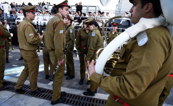 מחקר חדש: גיוס לצה"ל משפר את האופטימיות