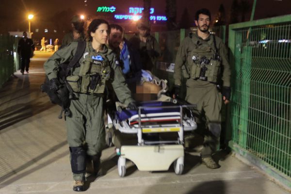 "ניסיון רצח": דקירת קציני שב"ס בקציעות – פיגוע טרור