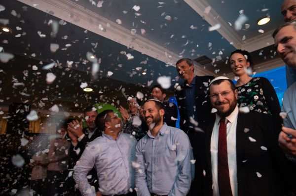 גלרית סרוגים • השקת קמפיין של איחוד מפלגות הימין