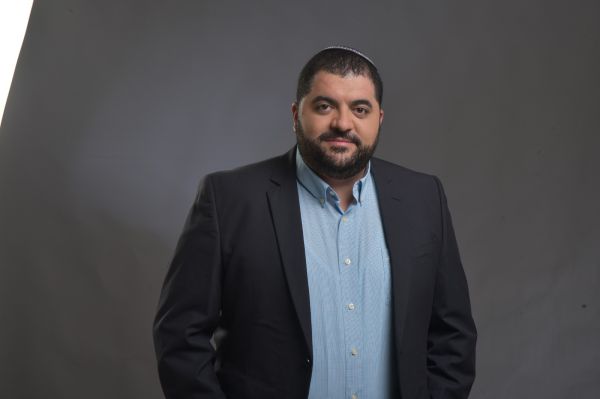 הכר את המועמד: שי מלכה- זהות