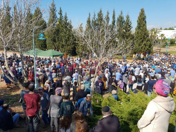 "שר וגדול נפל בישראל" – לזכר הרב אחיעד אטינגר