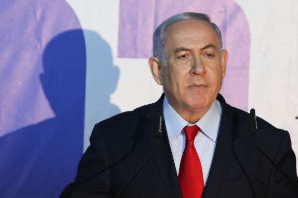 נתניהו לגנץ: "מה אתה מסתיר מאיתנו?"