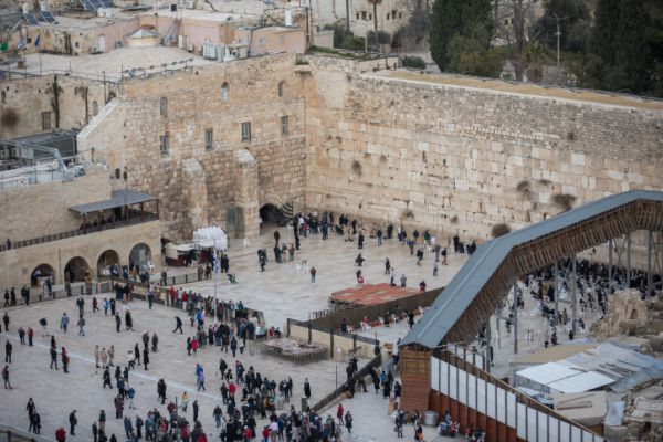 רבנים סרוגים בקריאת חירום: "בואו לכותל"