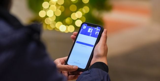 פייסבוק מודה: "האזנו לשיחות שנשלחו במסנג'ר"