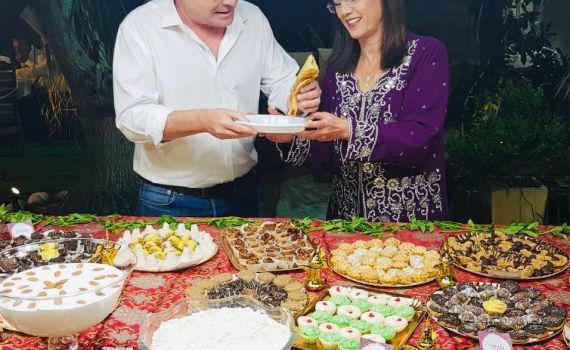 חגיגות מימונה: הפוליטיקאים חוגגים. תרבחו ותסעדו