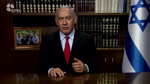 נתניהו בברכה לחג: "ישראל מפיצה סביבה אור גדול"