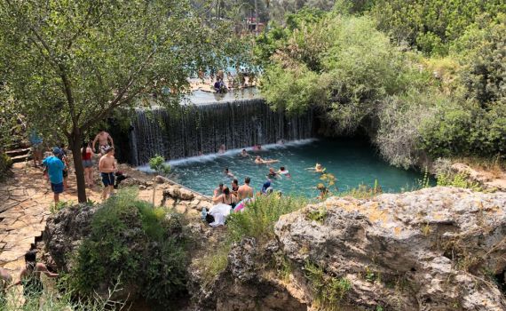 יום אחרון לחול המועד: רבע מיליון מטיילים ופקקים