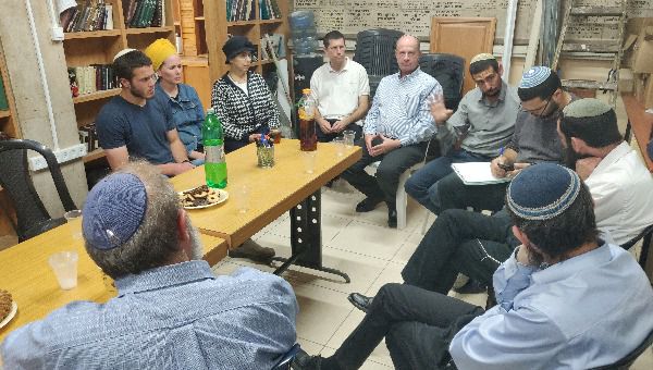 במהלך החג: הושחתה ישיבתו של הרב אטינגר הי"ד