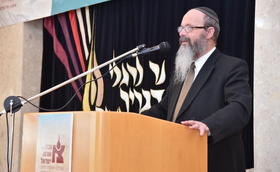 הרב מיכה הלוי מזהיר: "גם היום – חשש חמץ בקטניות"