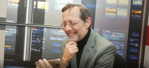 צפו: כך הגיב פייגלין לחיקוי שלו ב'ארץ נהדרת'